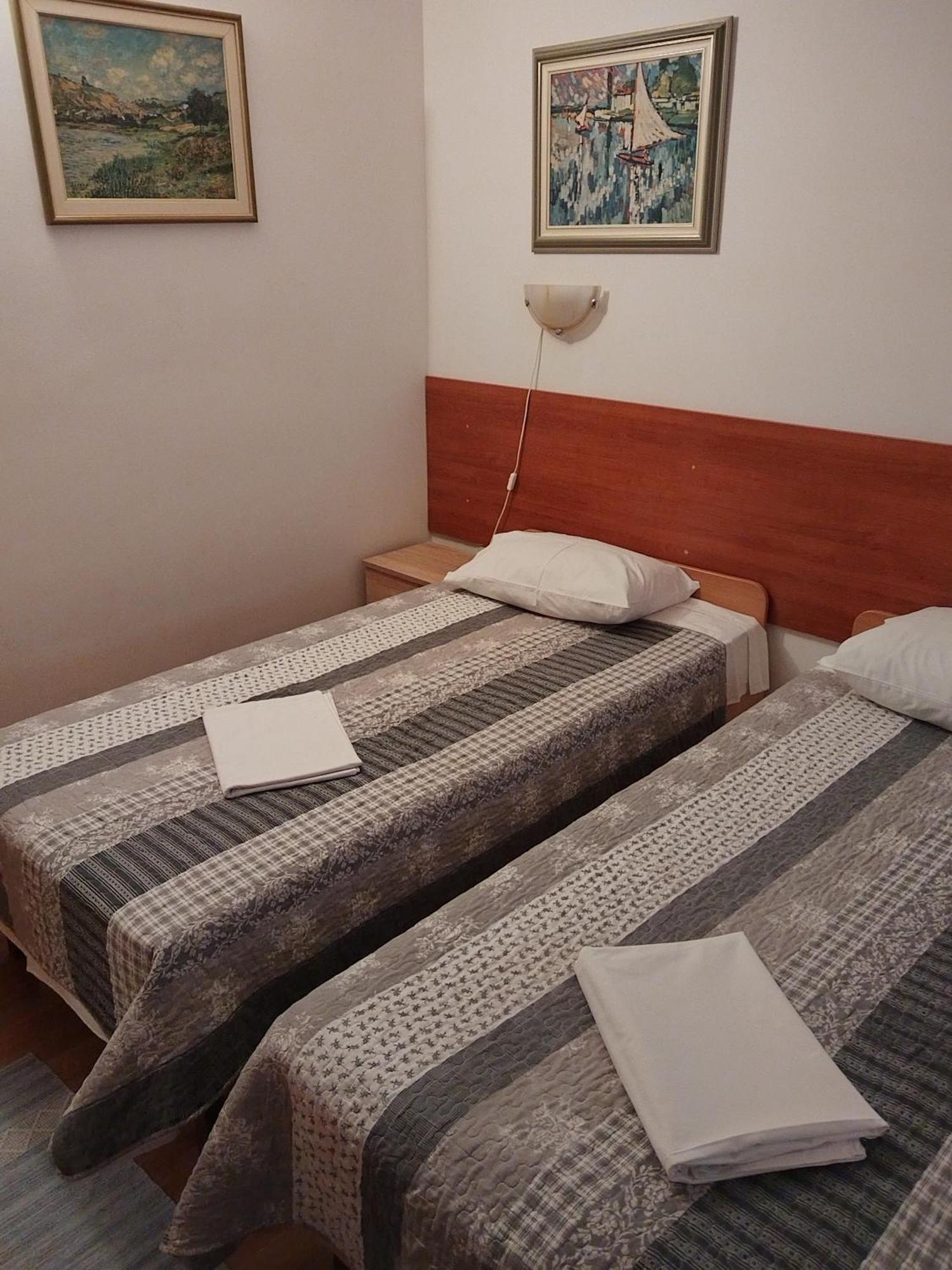 Apartment Ljudmila Vodice Esterno foto