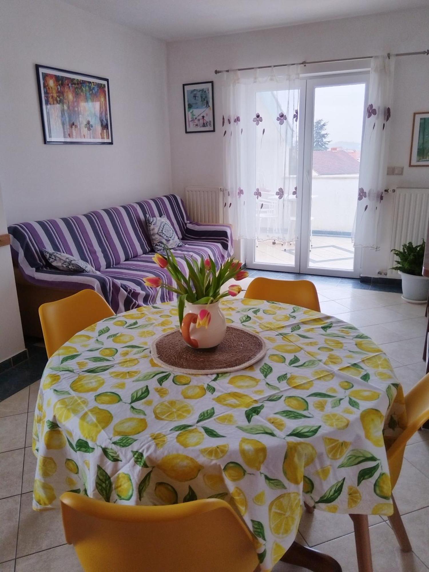 Apartment Ljudmila Vodice Esterno foto