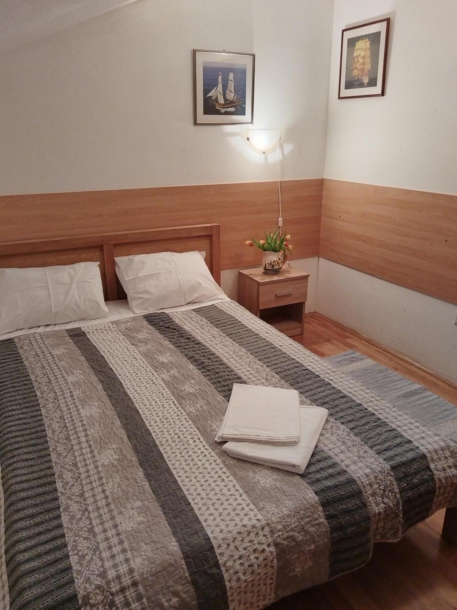 Apartment Ljudmila Vodice Esterno foto