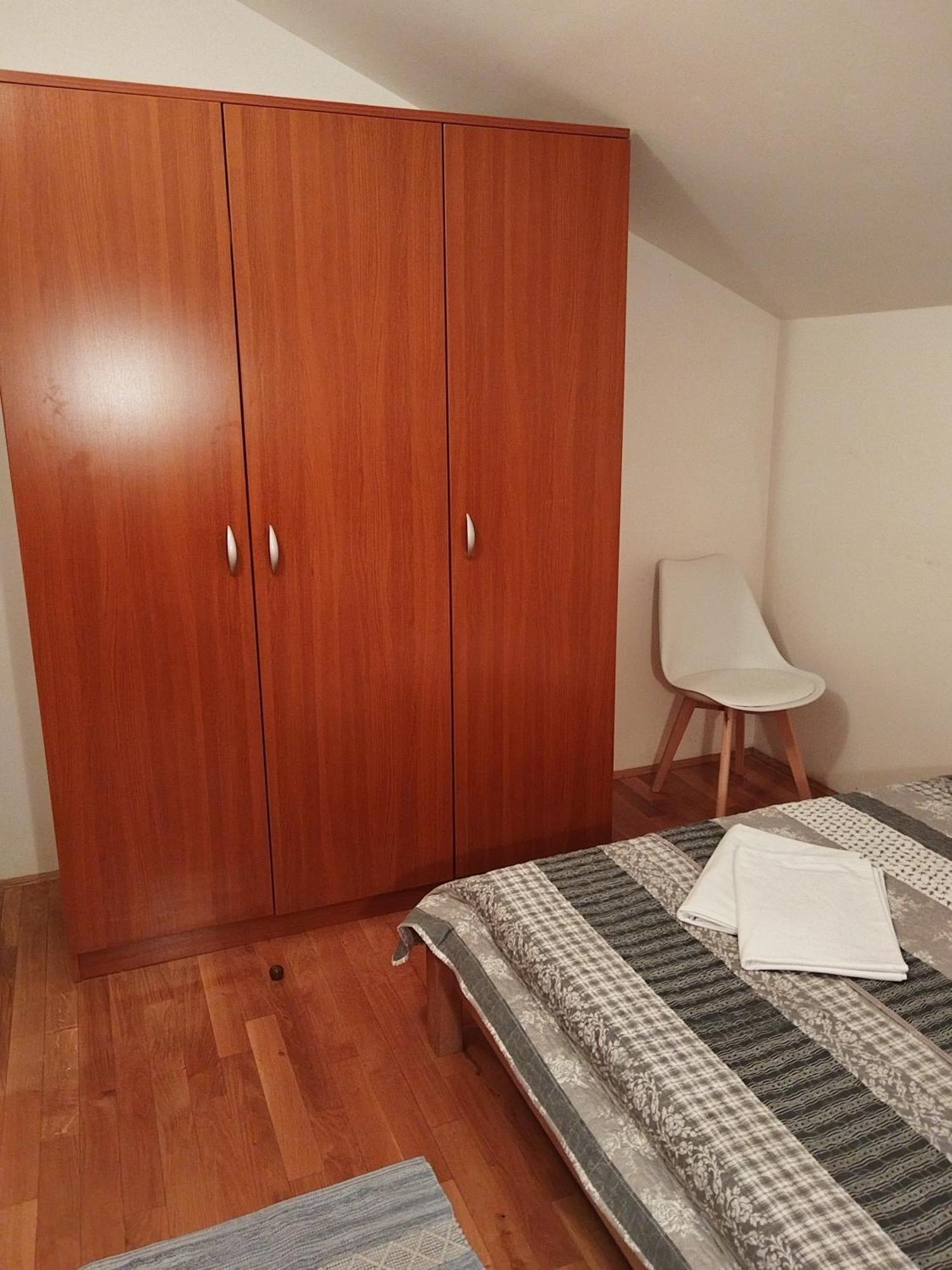 Apartment Ljudmila Vodice Esterno foto