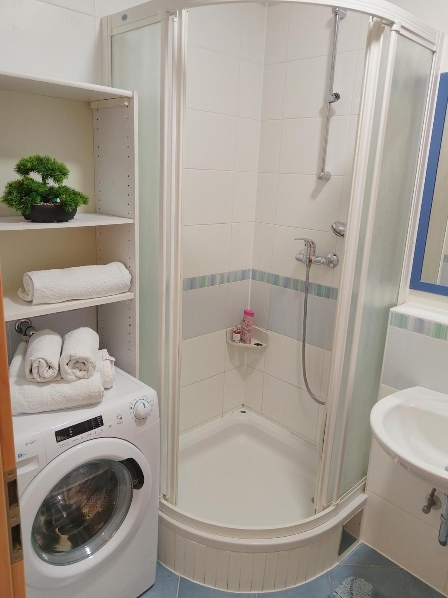 Apartment Ljudmila Vodice Esterno foto