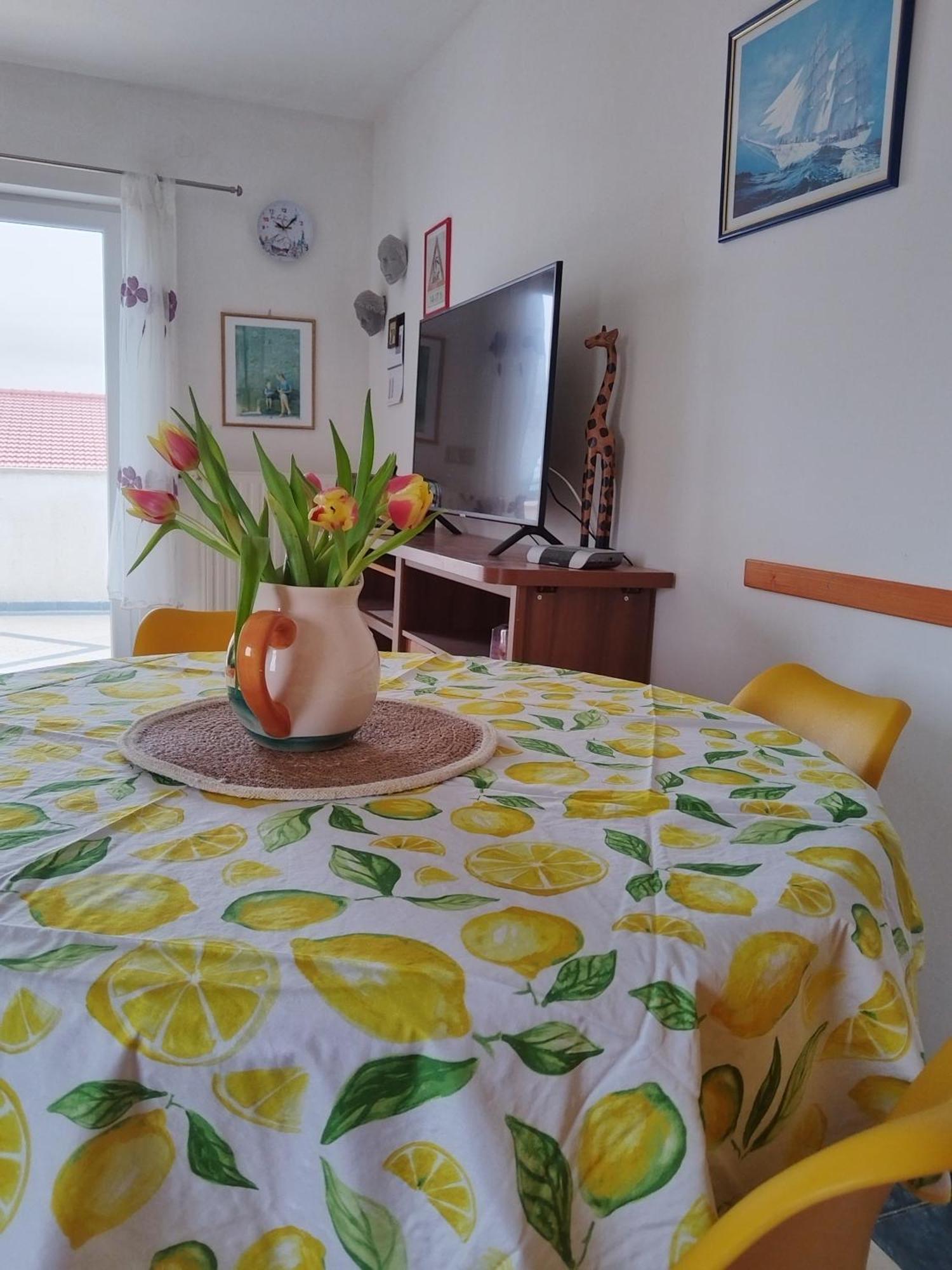 Apartment Ljudmila Vodice Esterno foto