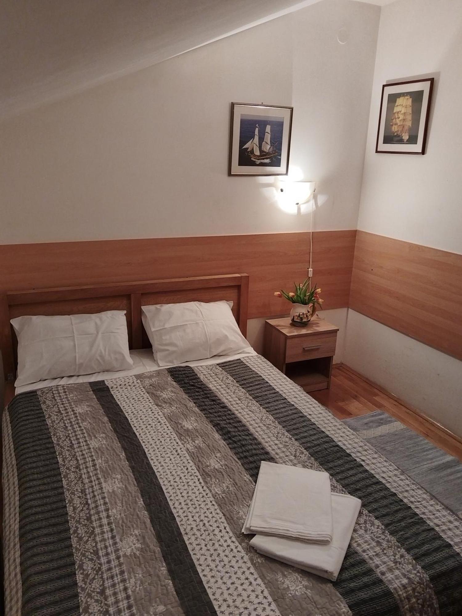 Apartment Ljudmila Vodice Esterno foto