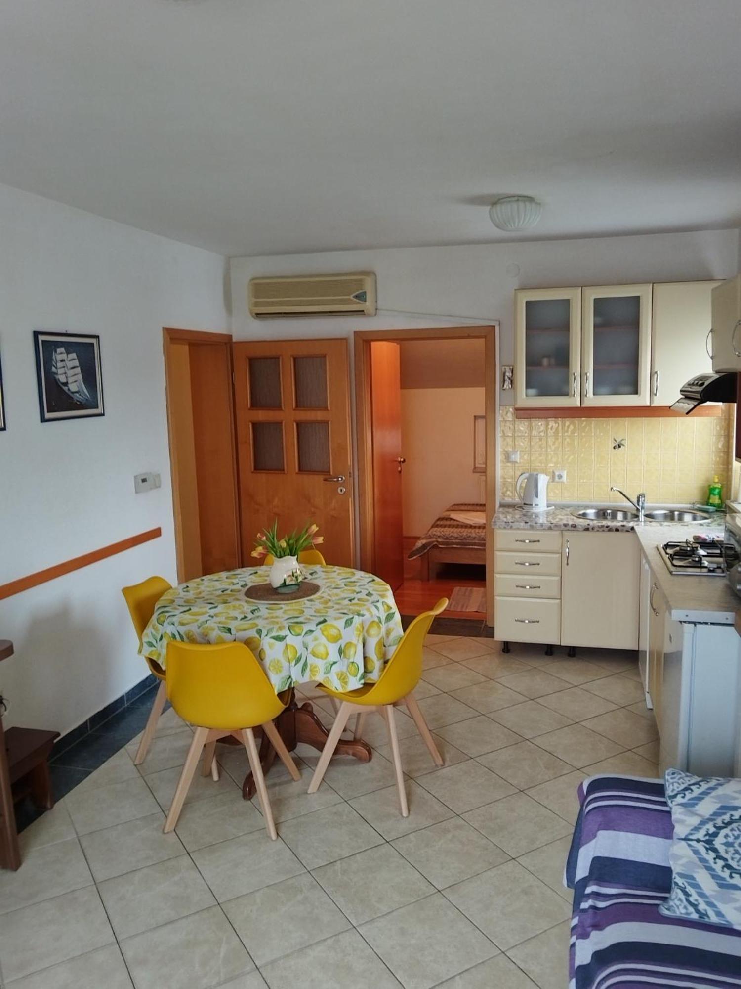 Apartment Ljudmila Vodice Esterno foto